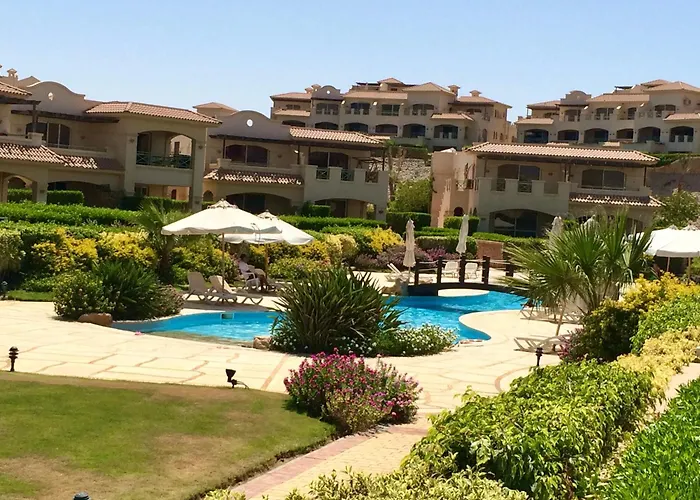 Villa La Vista 5 Beachfront 265m Luxury Ain Suchna